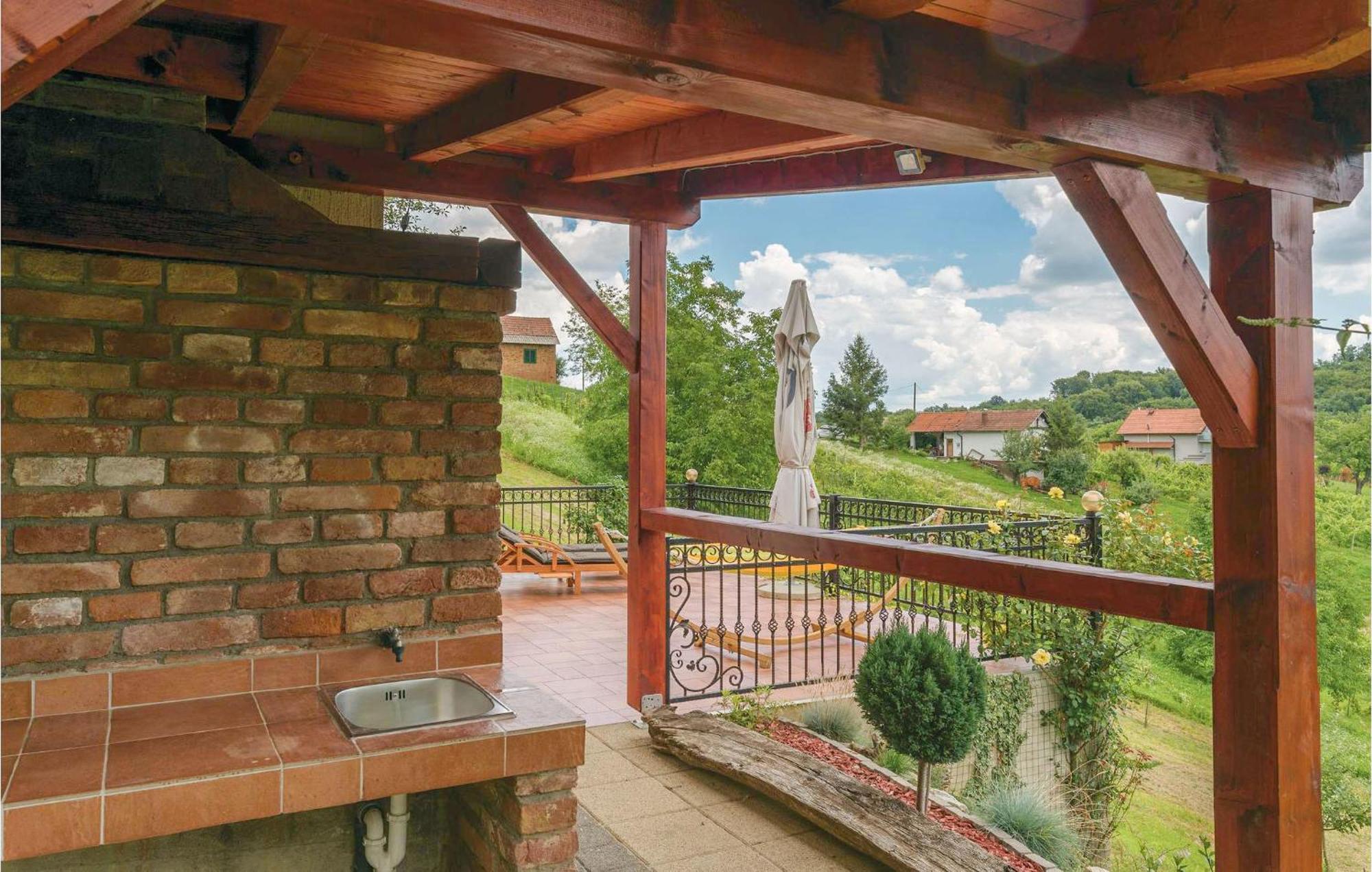 Beautiful Home In Sv,Martin Na Muri With Jacuzzi Sveti Martin Na Muri Exteriör bild